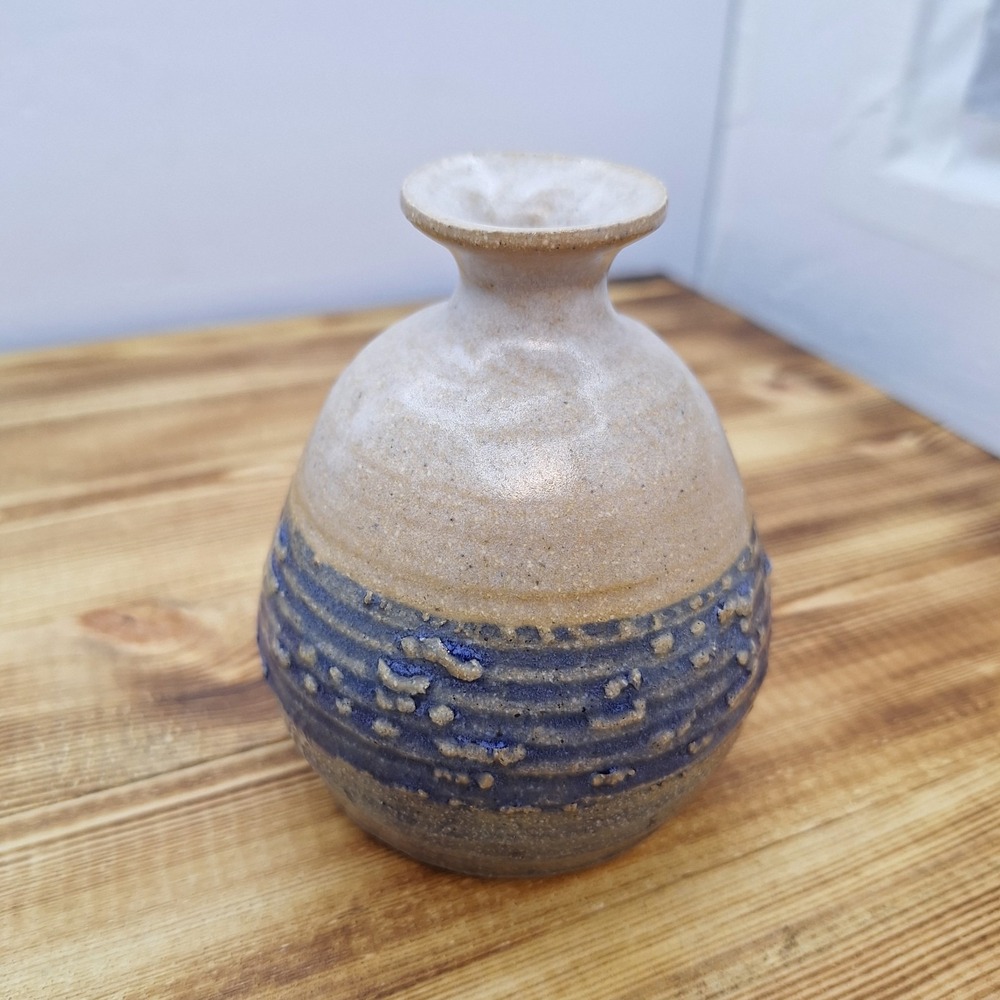 Vtg Signed bud Vase Blue‎ Tan Textured Glazed Studio Mohican Valley Pottery 3X4"